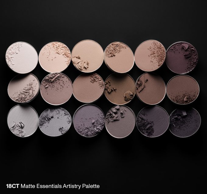 18CT Matte Essentials Artistry Palette