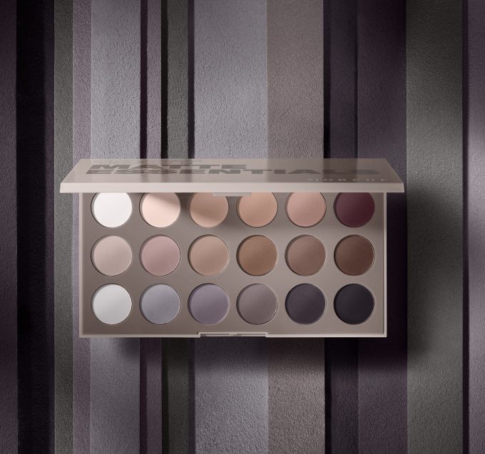 18CT Matte Essentials Artistry Palette