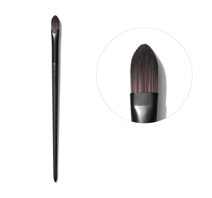 V103 Tapered Concealer Brush